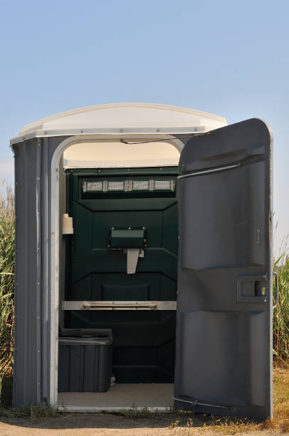 Best Portable restroom trailer rental  in Redlands, CO